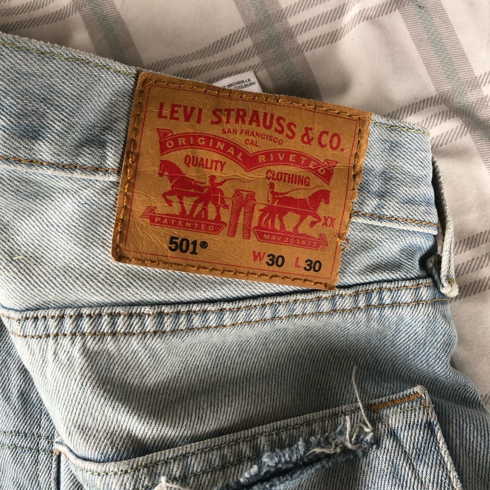 30x30 Levi Jeans